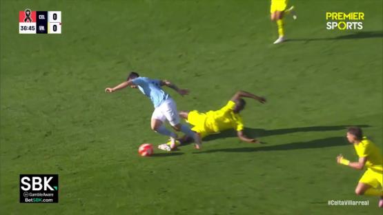 'Is anyone surprised?' - Ex-Man Utd star gets clumsy red card as fans say 'he's played his last game' for La Liga side, , A straight red card for Eric Bailly! , , The former Manchester United man puts his Villarreal side in a tough spot with his first half dismissal , , , @sbk, | 18+ |