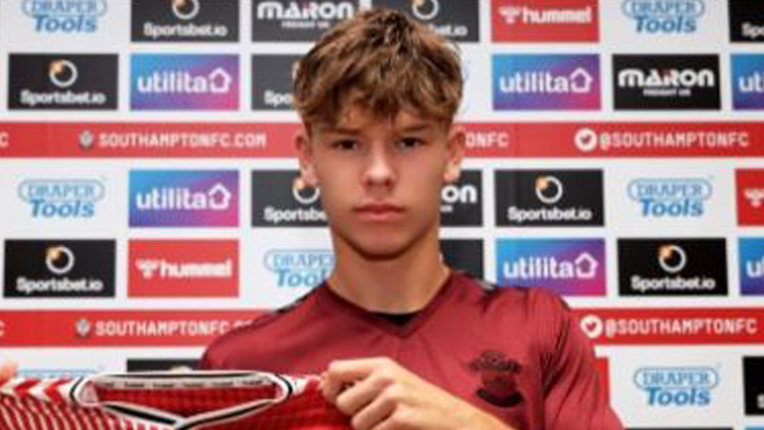 Man Utd quoted stunning £100million price tag for Premier League star, 19, who has scored just two goals this season