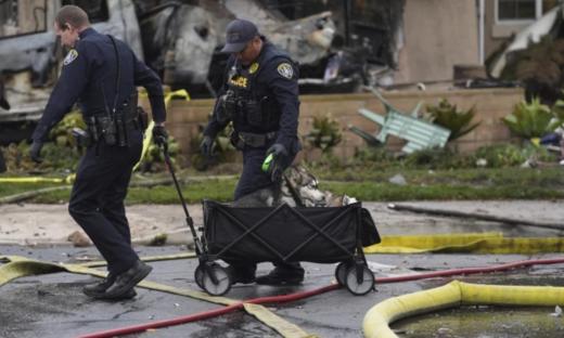 US: Small plane crashes in San Diego military housing area, 2 dead, 8 injured 4