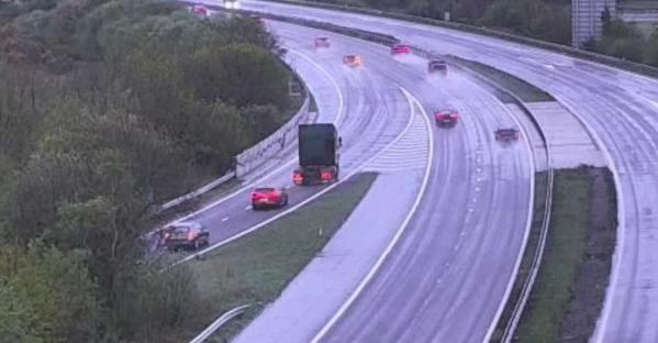 Vital motorway bridge used by 80,000 Brits every day SHUTS in both directions due to strong winds & ‘severe’ flooding