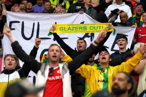 Manchester United fans protesting the Glazers' ownership.