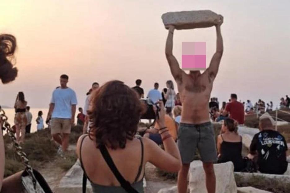 ‘They crossed the line’ say locals after brazen tourists’ ‘disrespectful’ act caught on camera at ancient Greek site