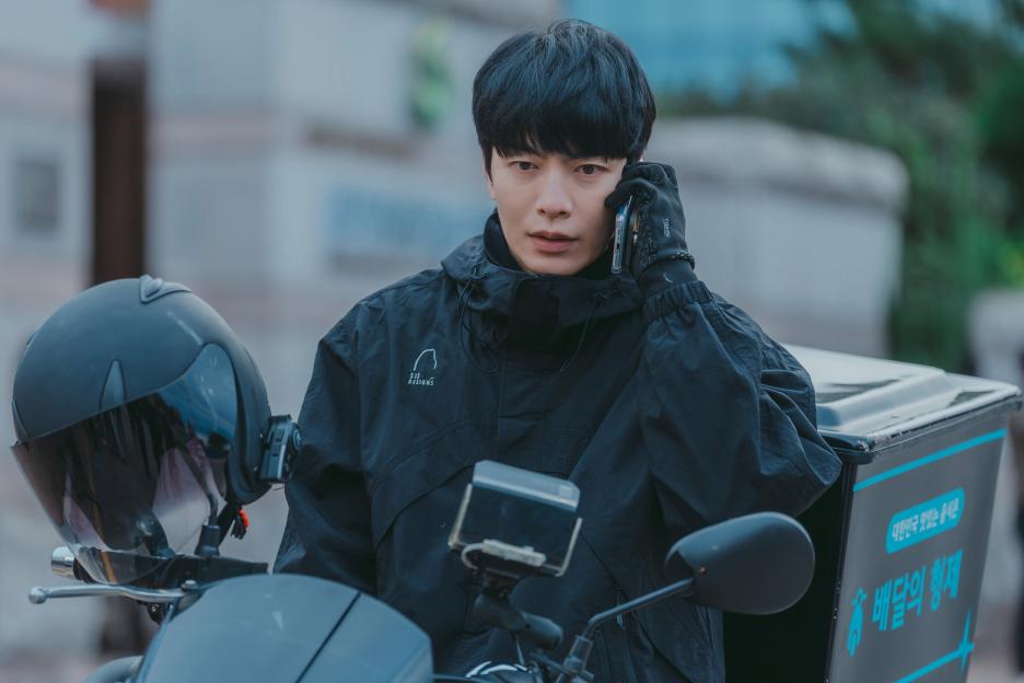 Lee Min Ki Transforms Into A Terminal Cancer Patient In New Drama “Mary Kills People” 4