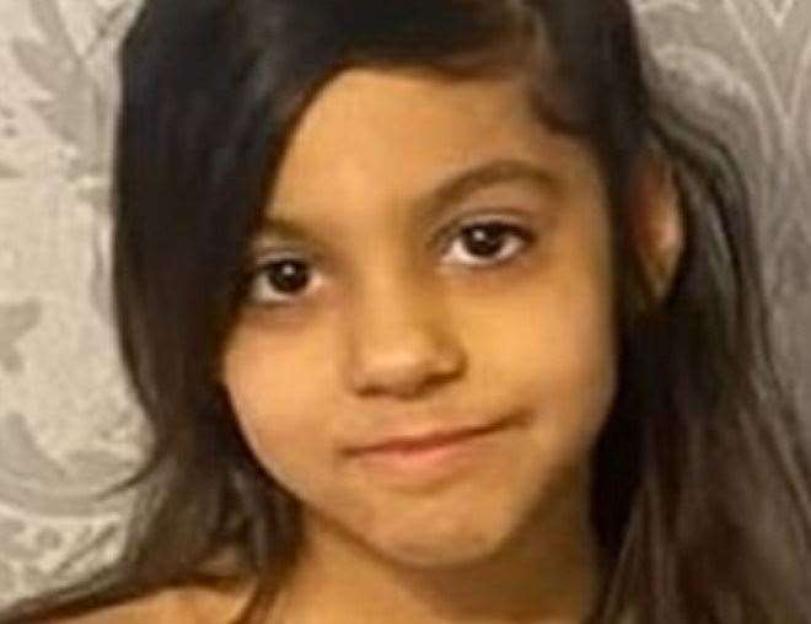 Girl, nine, drowned in Thames despite desperate attempt to save her and cousin, seven