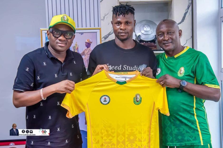 NPFL: Shimagande and Godstime Sign with Bendel Insurance from Niger Tornadoes