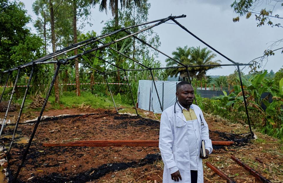 Attacks on Ebola centers force patients to flee isolation in eastern Congo