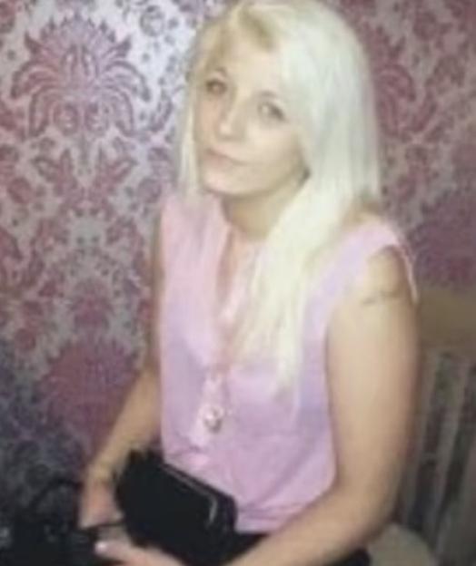 Sarah Wilson with blonde hair.