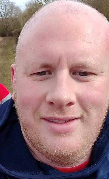 Dad, 41, sues NHS after hospital gave him seven years of ¿unnecessary¿ cancer hell