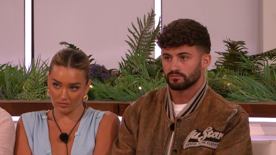Lucinda Stafford and Ciaran Davies at the "Love Island All Stars" Recoupling.