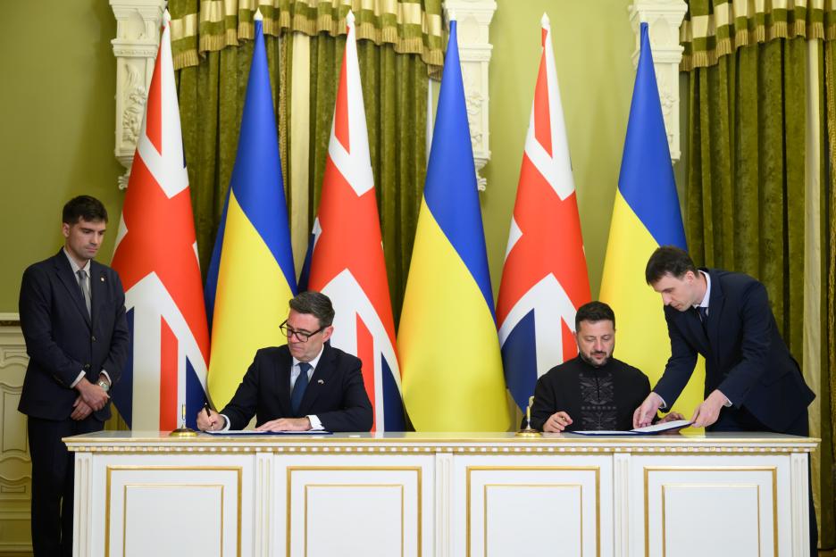 UK PM Burnham meets Zelenskyy