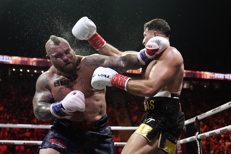Tommy Fury Triumphs Over Eddie Hall in Thrilling LIVE RESULTS: Ex-Love Island Star Outsmarts Former Strongman in a Full-Distance Misfits Main Event!