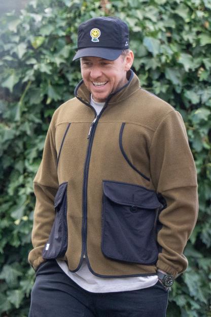 Excl - Danny Jones Kiss