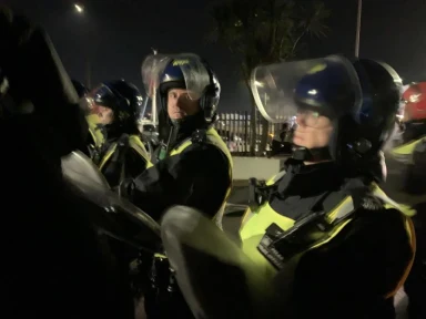 Protesters Clash with Police in Portsmouth, Hurling Rocks and Bricks During Surprise Anti-Migrant Demonstrations