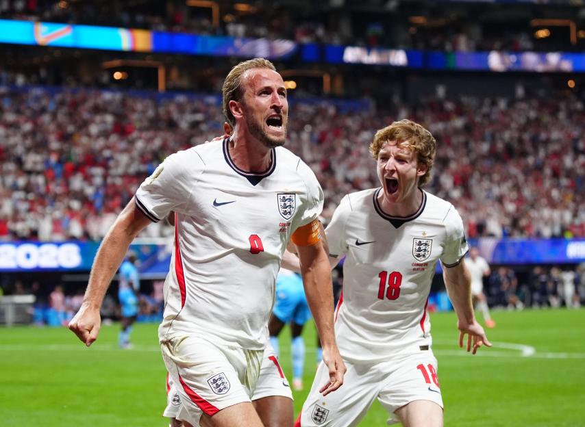 Harry Kane and Anthony Gordon