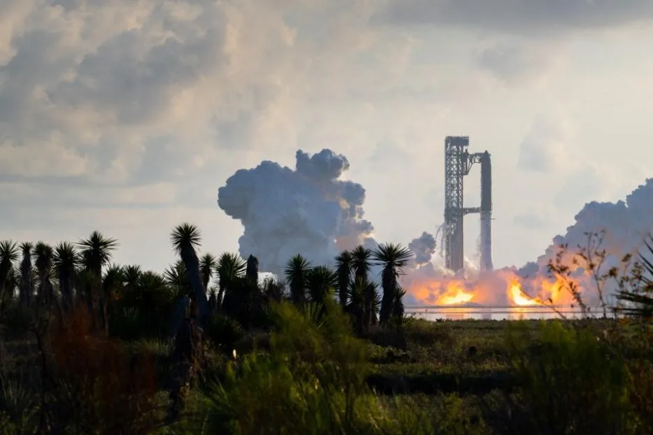 SpaceX Launches First Orbital Starship Test Flight