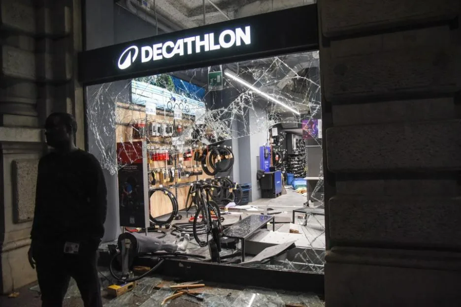 Unrest in central Milan following cost-of-living protests
