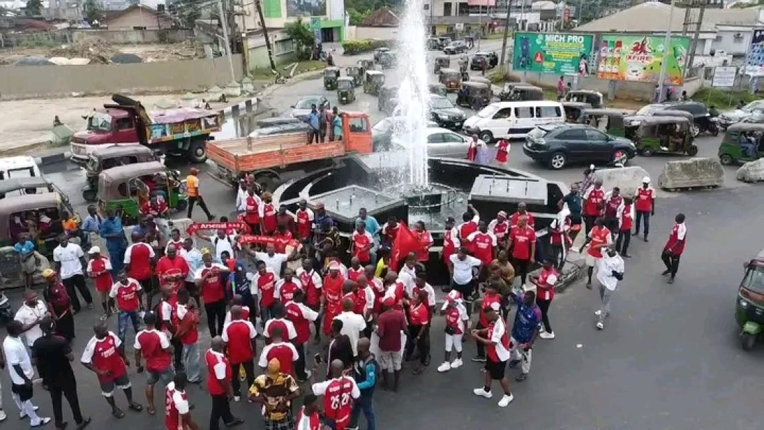 EPL: Arsenal Fans Take to the Streets of Abia, Declaring 
