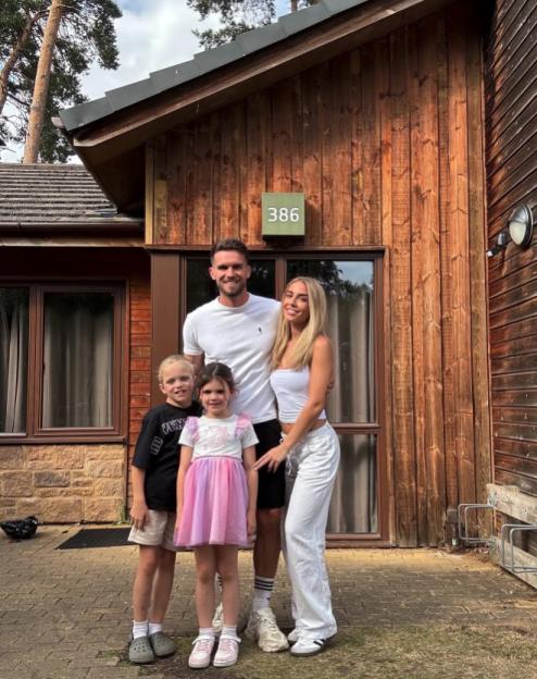 NINTCHDBPICT001018953270