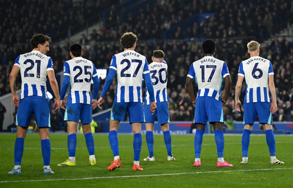Brighton & Hove Albion v Arsenal - Premier League