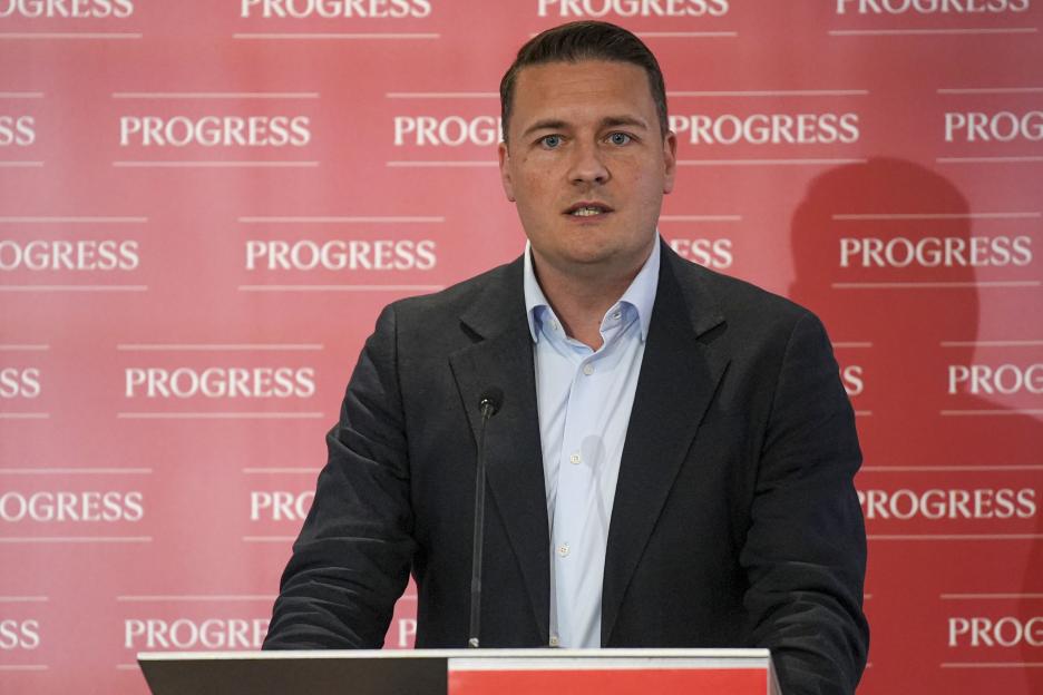 Wes Streeting Declares His Candidacy for Labour Leadership, Urging UK to Rejoin the EU