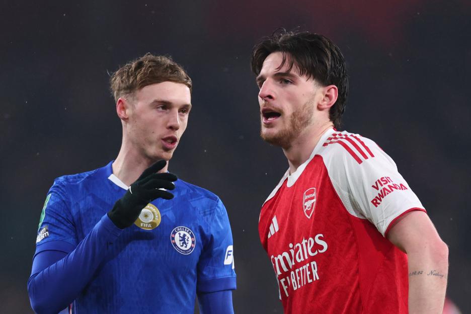 'Arsenal's Bold Moves Leave Chelsea Scrambling in Title Race'