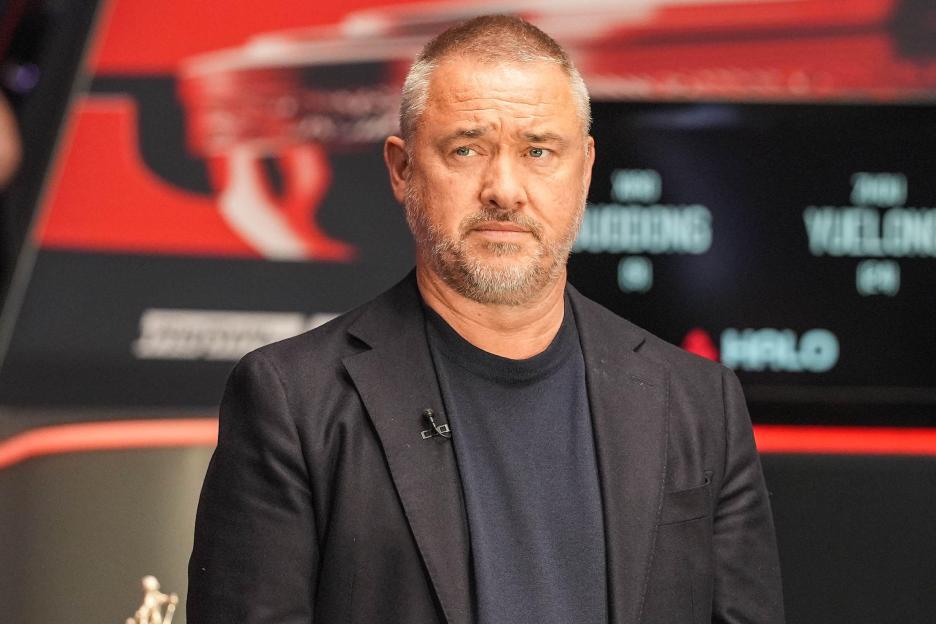 ‘I wasn’t happy with his attitude’ – Stephen Hendry tells snooker wonderkid to change style and not follow his lead