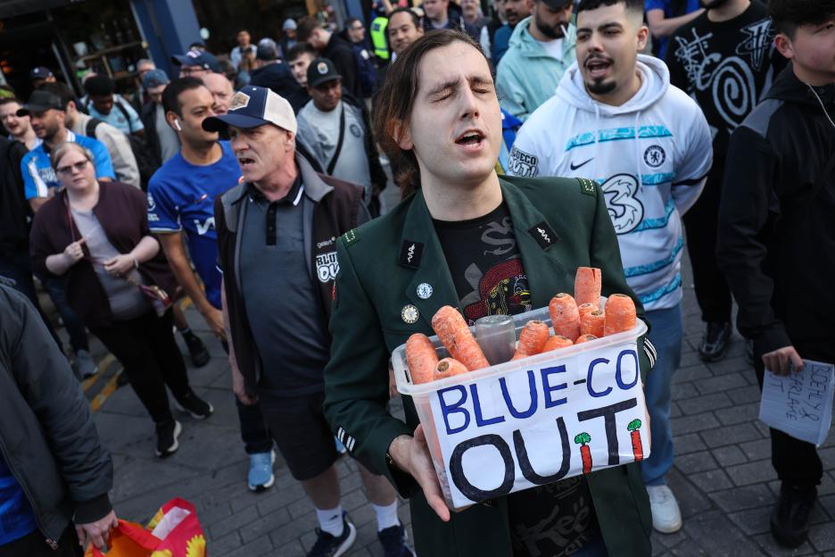 Chelsea Fans Stage Quirky Carrot Protest Against Owners, Sparking Mixed Reactions on AFTV