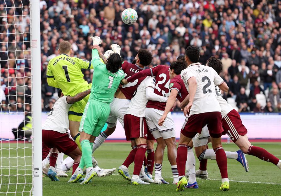 West Ham United v Arsenal - Premier League