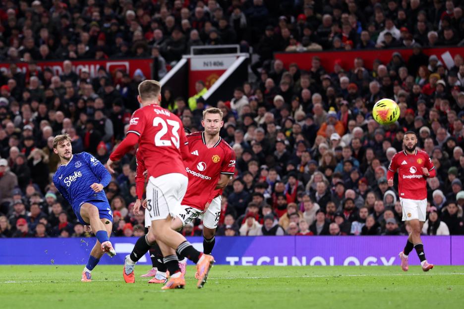 Manchester United v Everton - Premier League