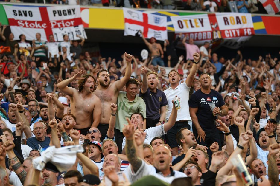 England football fans celebrating their Euro 2024 victory.