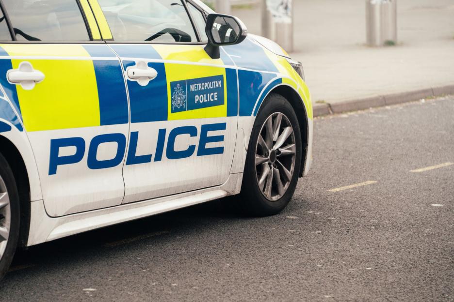 Tragic Four-Car Collision Claims Two Lives; 27-Year-Old Suspected of Drug Driving Arrested