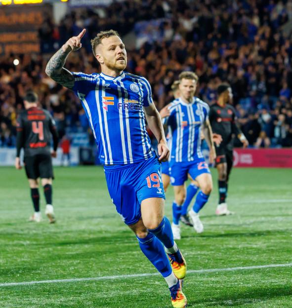 NINTCHDBPICT001025072737