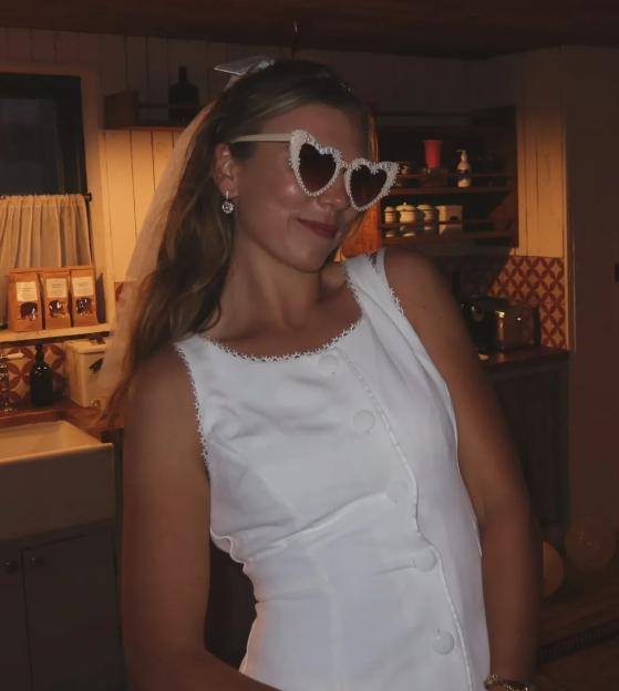 Katie Boulter Wows in Sheer Dress During Hen Weekend Bash with Laura Robson and British Tennis Stars!