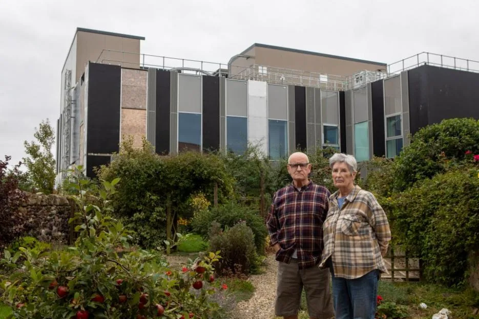 'Our homes are dwarfed by monstrous hospital that looks like a giant cigarette bin'