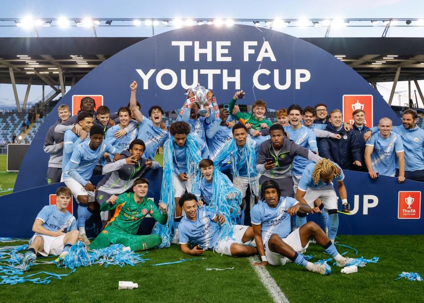 'Man Utd Files: FA Youth Cup Controversy Ignites, Carrick's Grueling Hours Uncovered & Loanee Returns to Carrington'