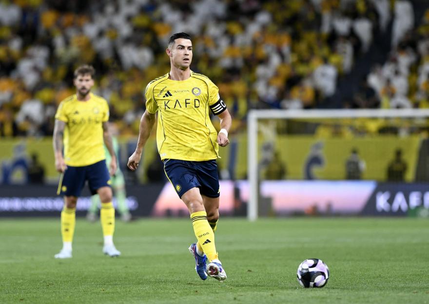 Cristiano Ronaldo Exits Match Mid-Game to Combat Stomach Issues