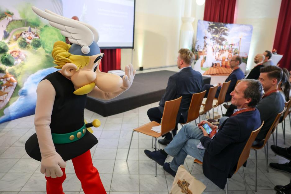 An Asterix actor attends a press conference about the future of the Belantis theme park.