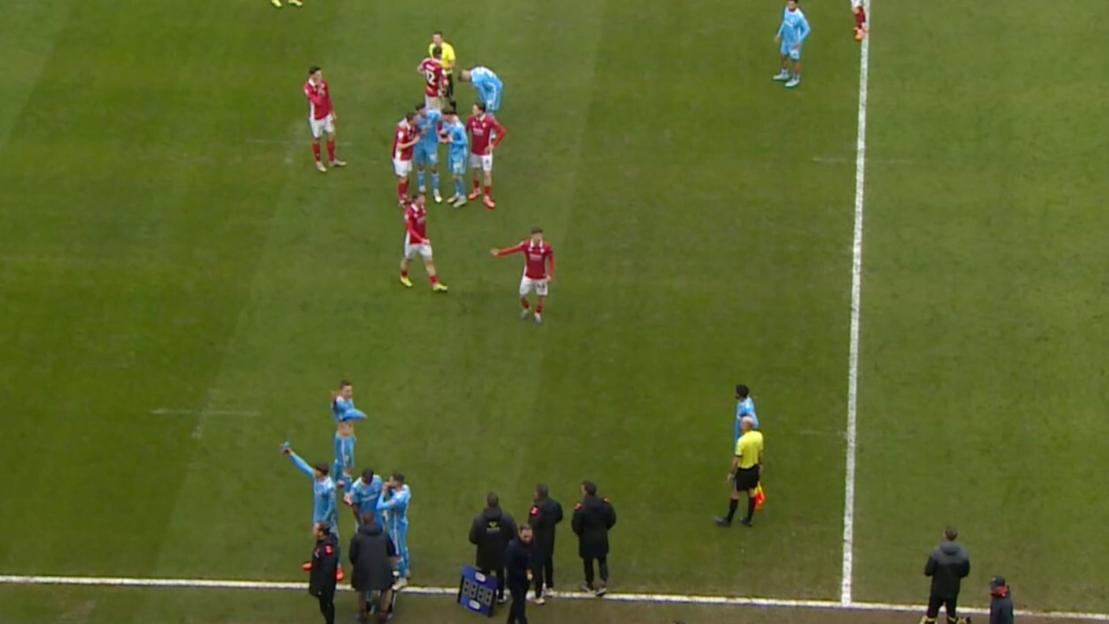 Championship Showdown Halted as Medical Emergency Erupts in Crowd After Fans Urgently Call for Referee