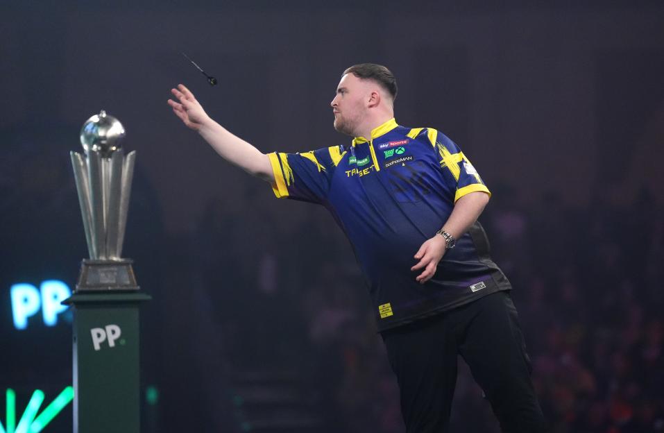 Sky Sports Mutes Offensive Chant from World Darts Championship Crowd During Littler vs. van Veen Final