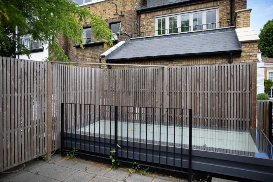 Notting Hill homeowner spends £10k to win roof terrace row with council