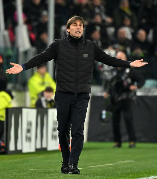 'Antonio Conte Claps Back at Diego Costa's 'He Doesn't Have Sex at Home' Dig: 'Stupid People''