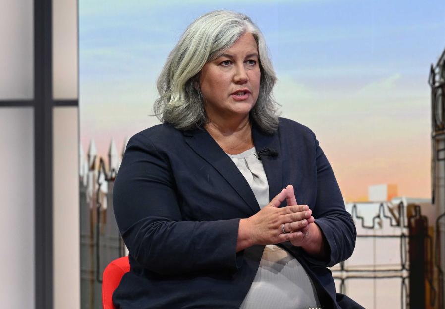 Transport Secretary Urges Labour Leadership Contenders to 'Get Real' Before Challenging PM