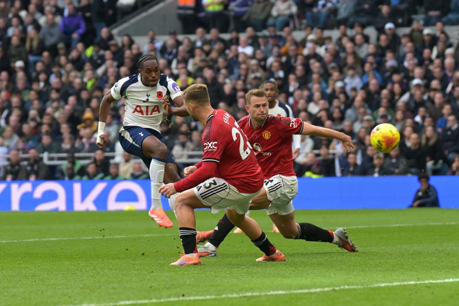 Spurs vs Man Utd, Premier League, Tottenham Hotspur Stadium, London, UK - 08 Nov 2025
