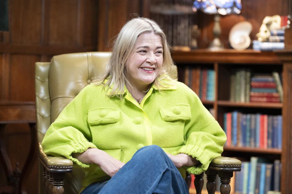 550711,TITLE:The Traitors S4