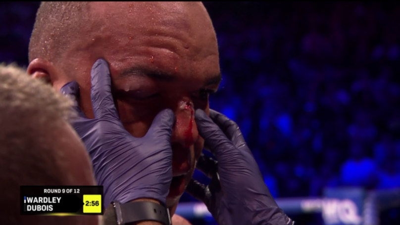 Brave Wardley Suffers Shocking Injuries in Brutal Dubois Fight, Leaving Referee and Commentary Team in Shock