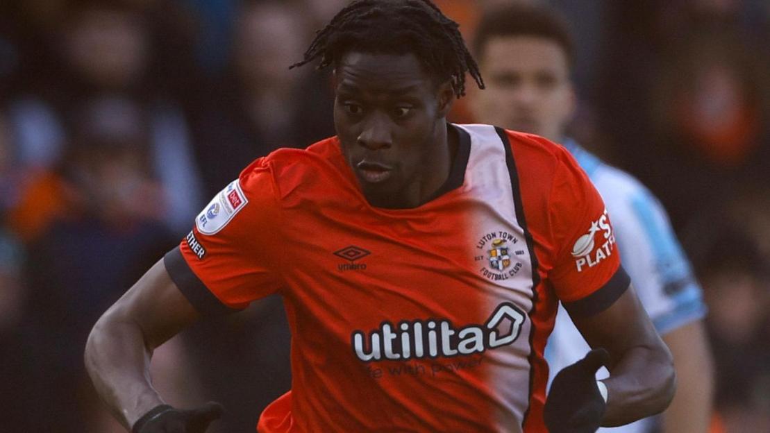 Adebayo Joins Bristol City in Exciting Transfer Move!