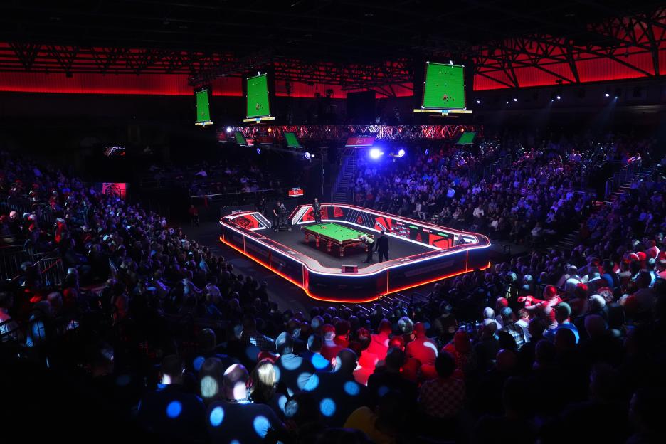 'Snooker Fans Cry 'Set-Up' After Strange Scores in Masters' Opening Matches'