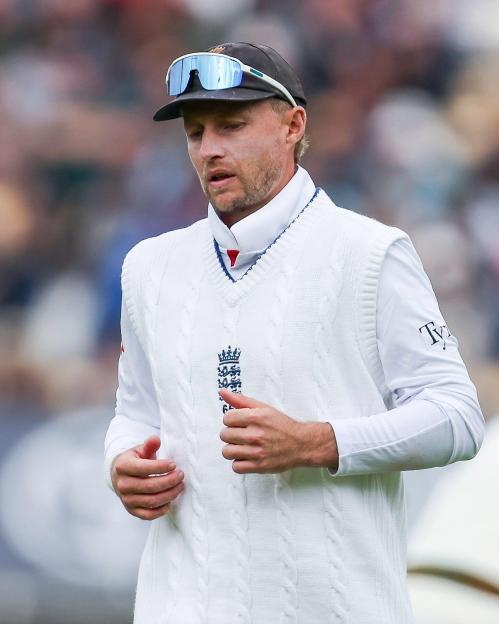 66, Joe Root of England moves back into position during Day 1 of the Third Rothesay Test match between England and Pakistan at Edgbaston Cricket Ground, Birmingham on Wednesday 9th September 2026. (Photo: Stuart Leggett | MI News) Credit: MI News & S