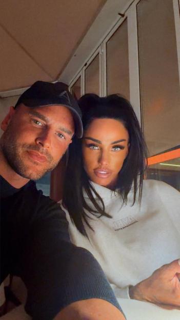 Katie Price and Andrew Lee Andrews taking a selfie.