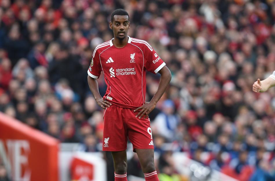 Alexander Isak reacting during a football match.